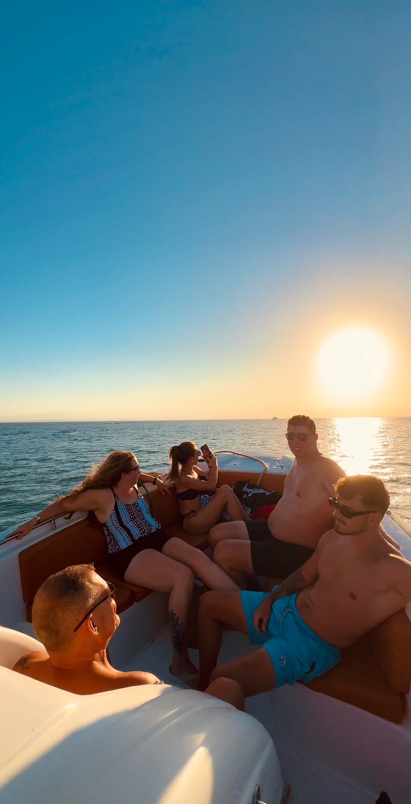 private-speedboat-dolphins-reefs-islands-