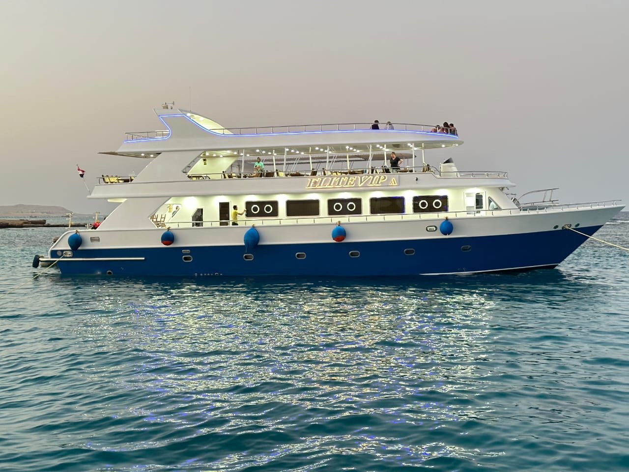 Elite-VIP-Boot - Premium-Schnorcheltag