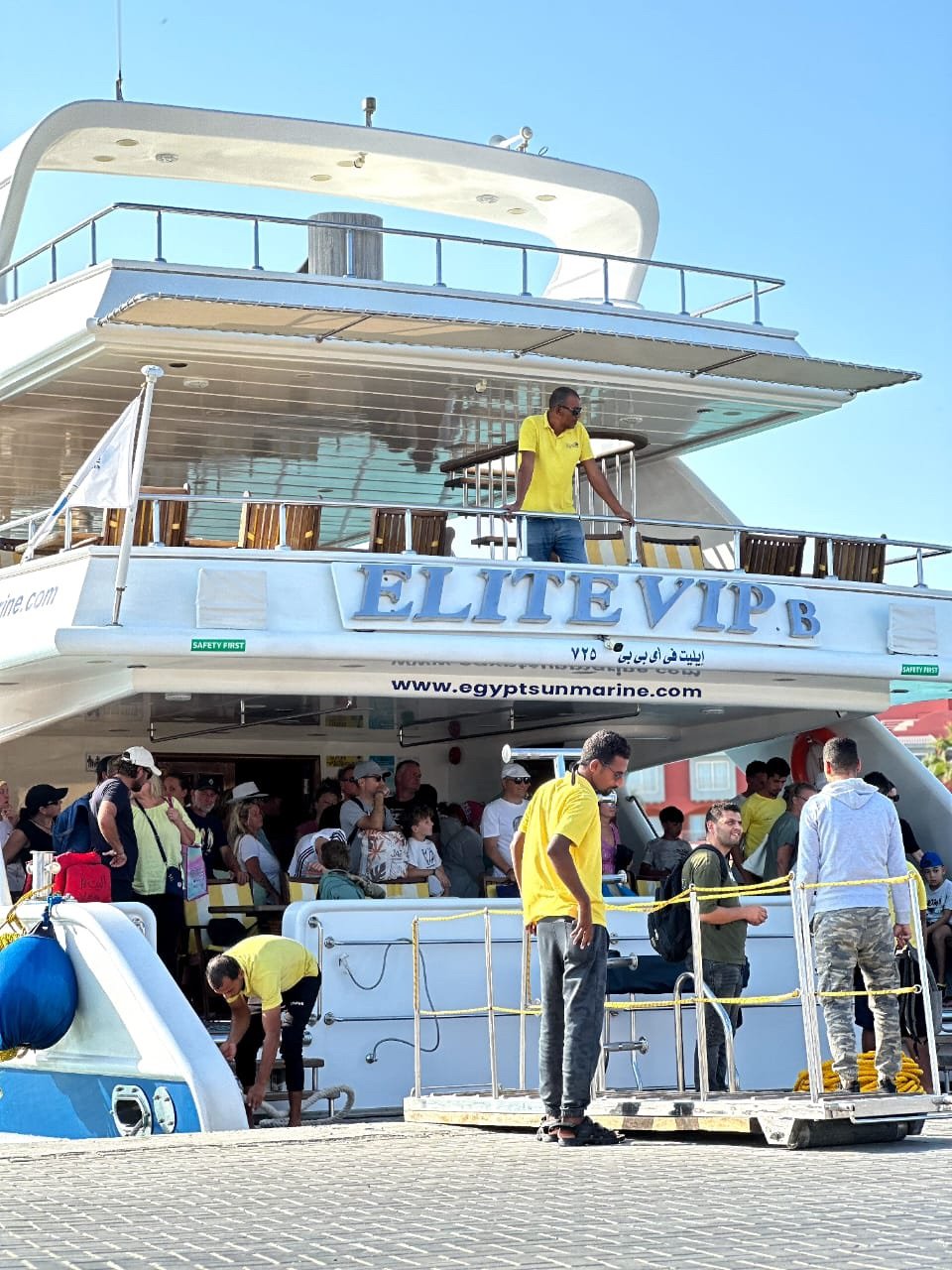 elite-vip-boat-premium-snorkelling-day-